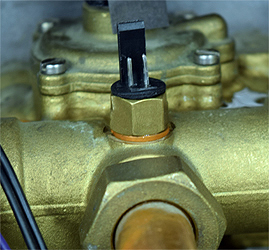 hs ace high e23602 thr ch wires disconnected.jpg